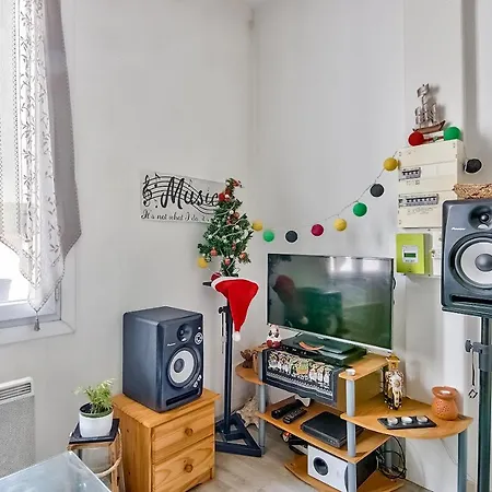 Studio For 2 People ** ** Daire Toulouse